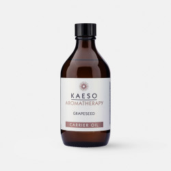 Aceite de semilla de uva Kaeso, ideal para masajes y piel sensible.