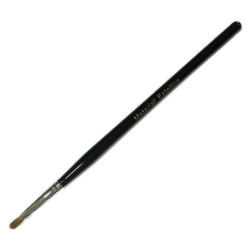 Pinceau nº10 lèvres 1 de ME Basics pour une application précise du maquillage