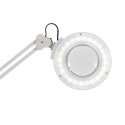 Lampe loupe Nox en utilisation professionnelle