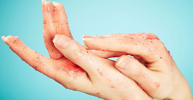 Protocole: massage des mains avant une manucure