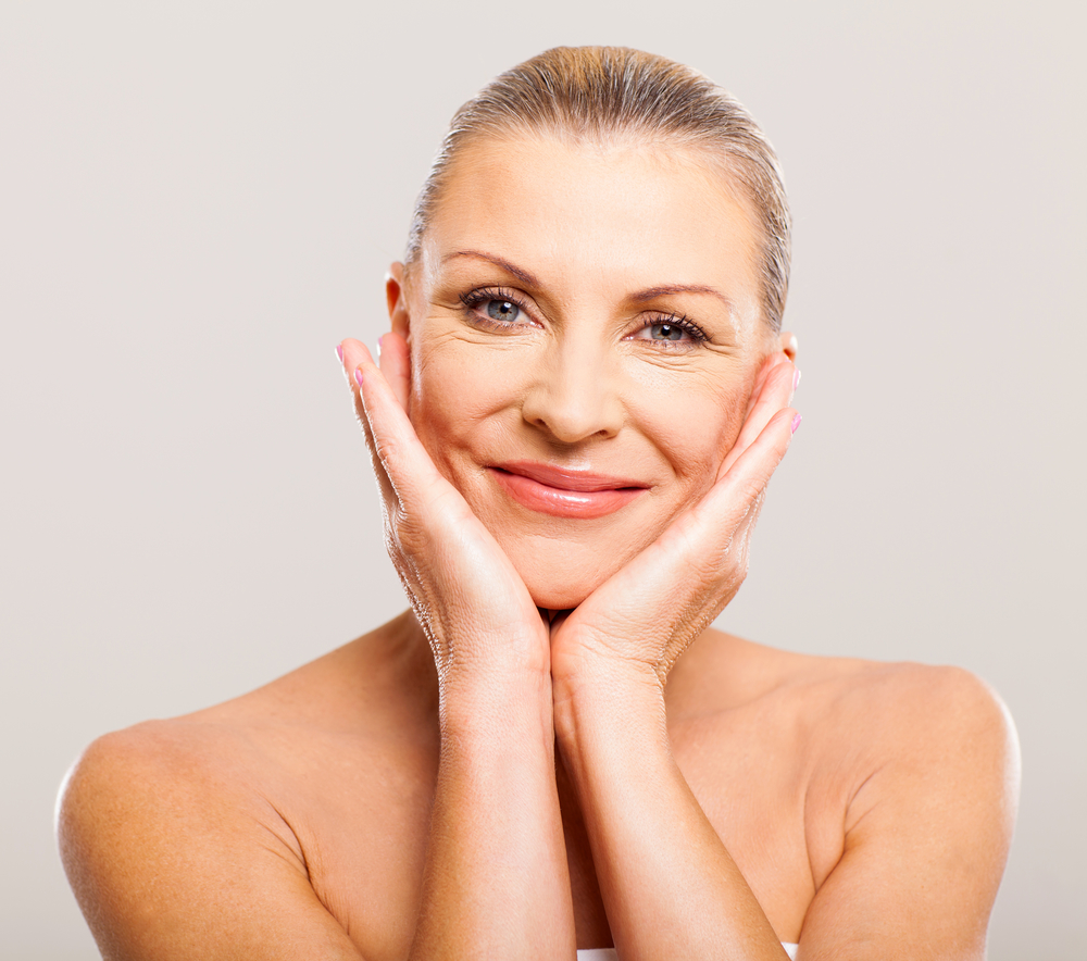 Comment prendre soin des peaux matures facilement chez soi ?