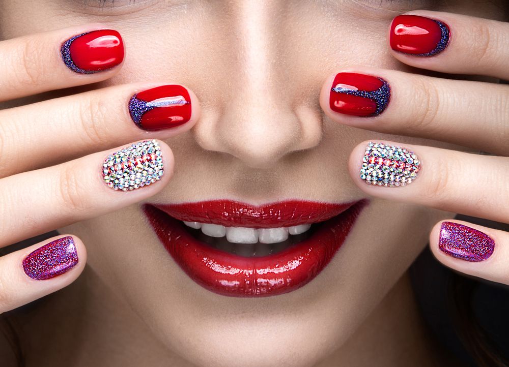 Top coat Semilac pour vernis semi-permanent : quels types existe-t-il